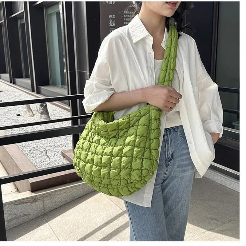 KK 2024 New Folding Cloud Versatile Fashion One Shoulder Handheld Dumplings Large Capacity Down Cotton Underarm Women's Bag