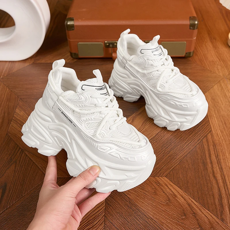 AUTUSPIN الأبيض سميكة القاع النساء أحذية 2025 الرب...