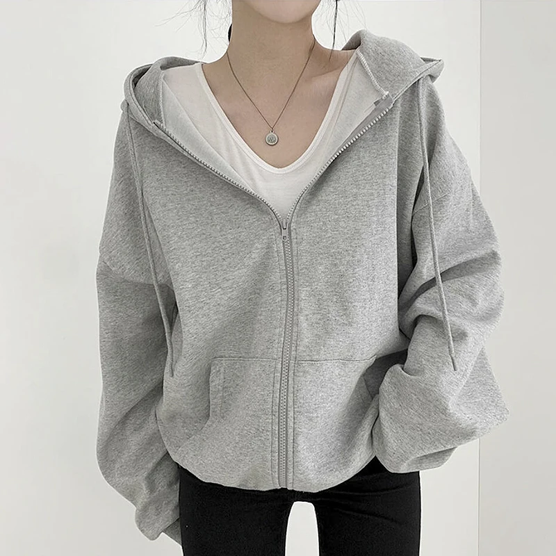 

Clothland Women Elegant Basic Hooded Jacket Sweatshirt Zipper Pocket Loose Style Casual Streetwear Coat Mujer CA852