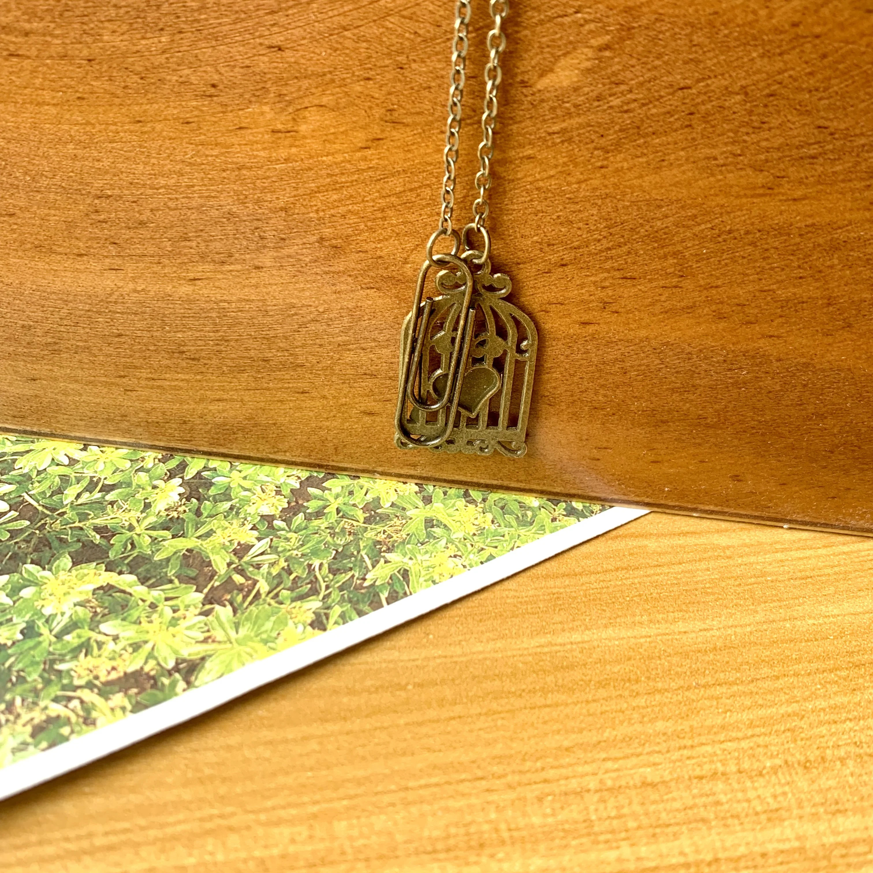 Pendant Bookmark metal bookmark bookmarks stationery supplies Creative Retro Love Bird Cage Clock Watch Leaves Metal Book Marks Book Page Mark School Supplies Stationery