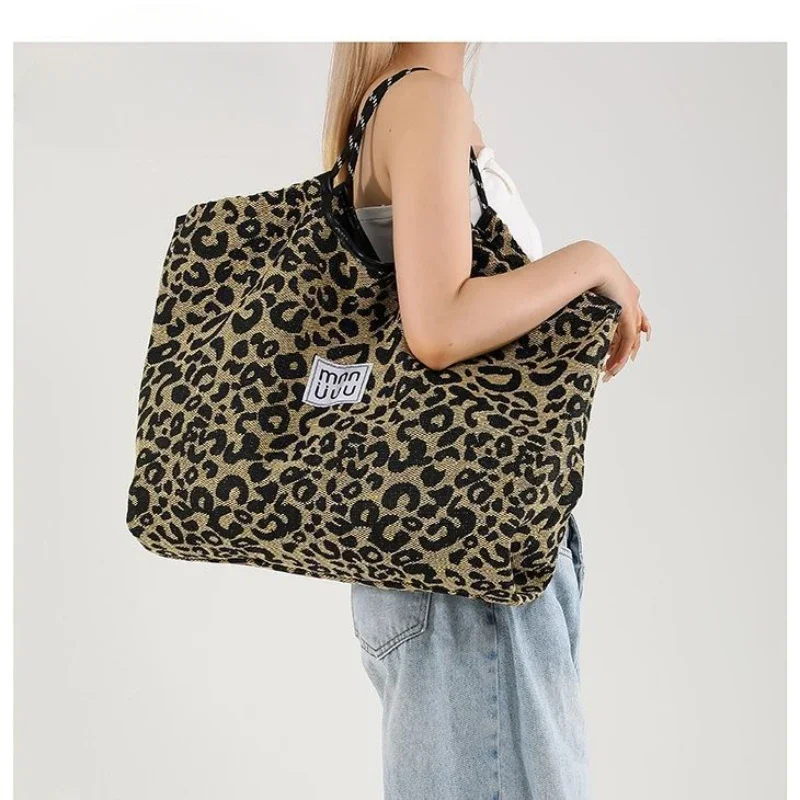 Sac Fourre-tout En Toile Imprimé Léopard Pour Femme, Grande Capacité, Mode, Niveau D'apparence élevé, Nouvelle Version Coréenne, Initié Unique, Commpiedmont