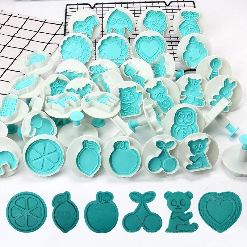 

4Pcs Cartoon Animal Flower Cookie Cutter Set Plunger Cookie Mold DIY Fondant Cake Animal Flower Stamp Mold Pastry Baking Tools