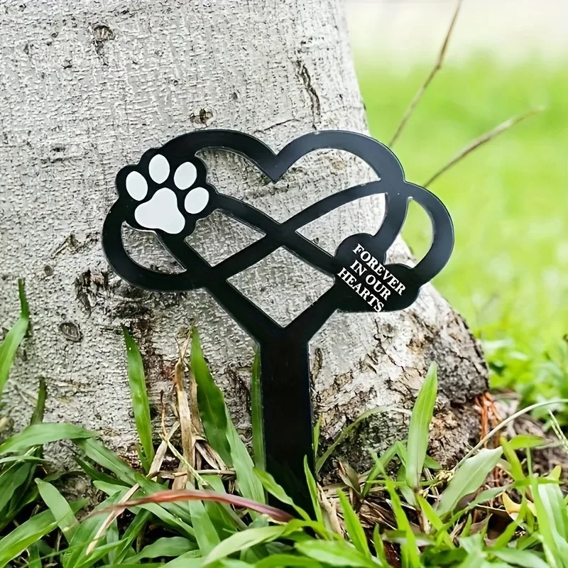 Pet monuments, acrylic grave piles, pet tombstones, dog and cat memorabilia, cat and dog cemetery. In memory of a loved one