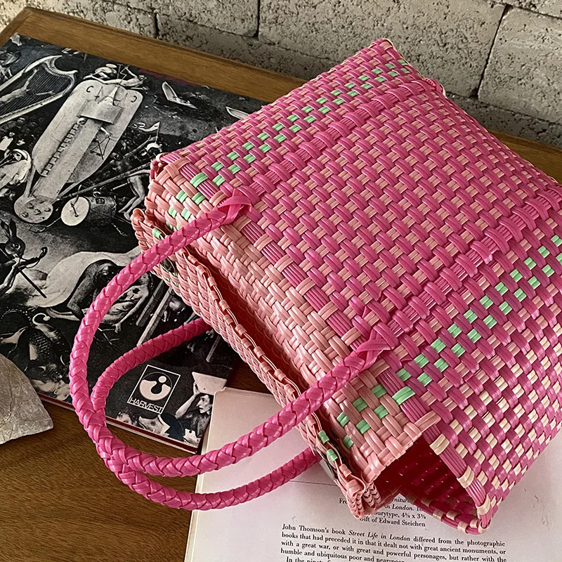 2023 New Women's Woven Handheld Vegetable Basket Mother's Bag Vertical Style Beach Holiday Waterproof Handbags
