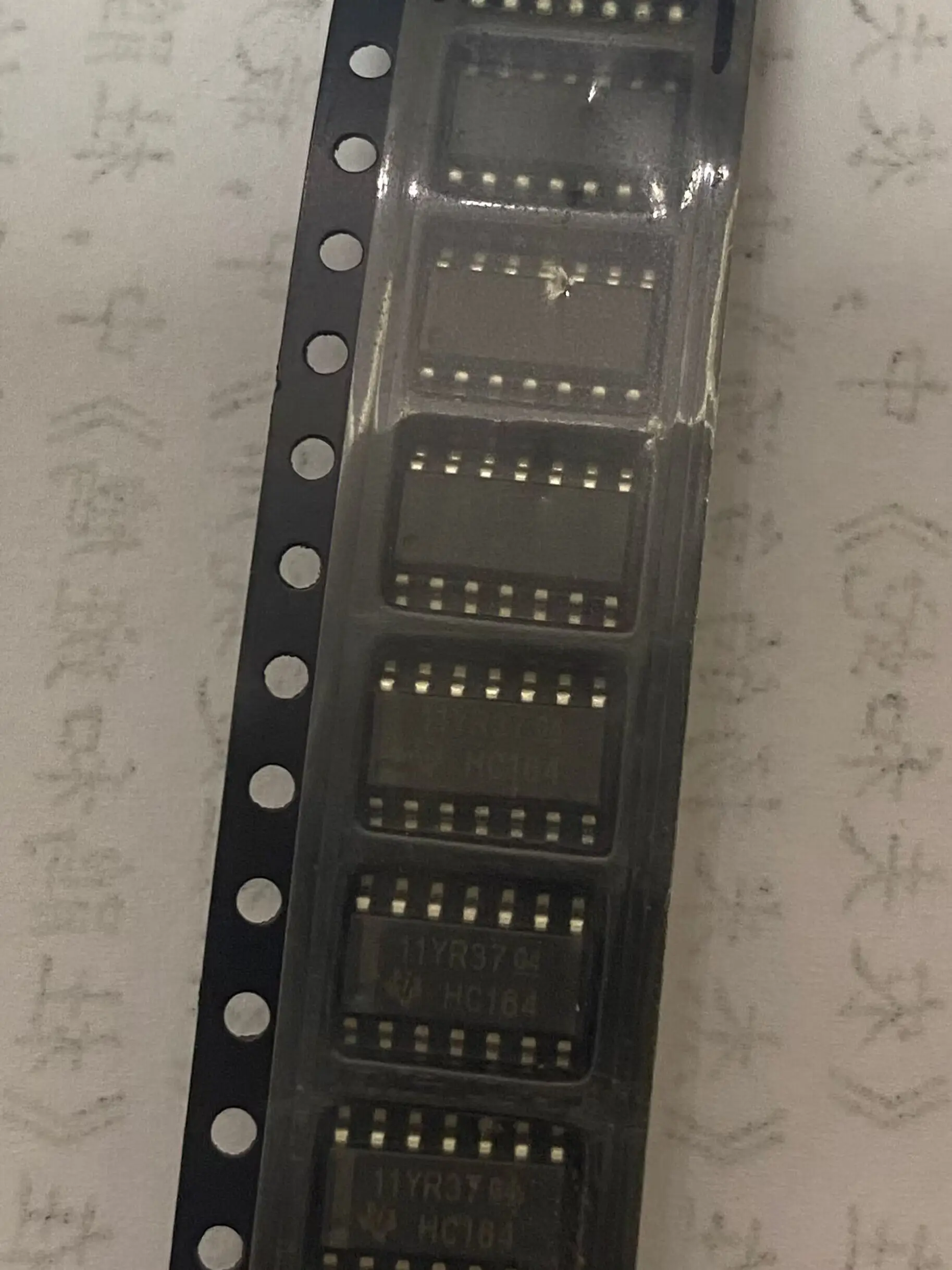 

20 шт. SN74HC164D SOP14 74HC164D SOP-14 74HC164 SOP