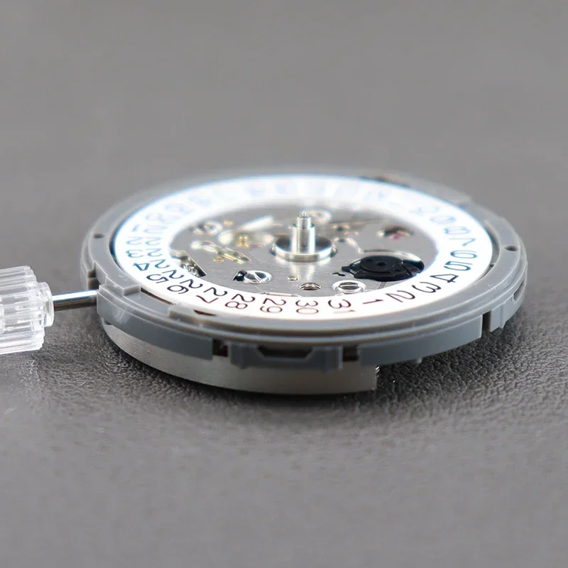 Movement - uurwerk OS10 Miyota Datum op 3
