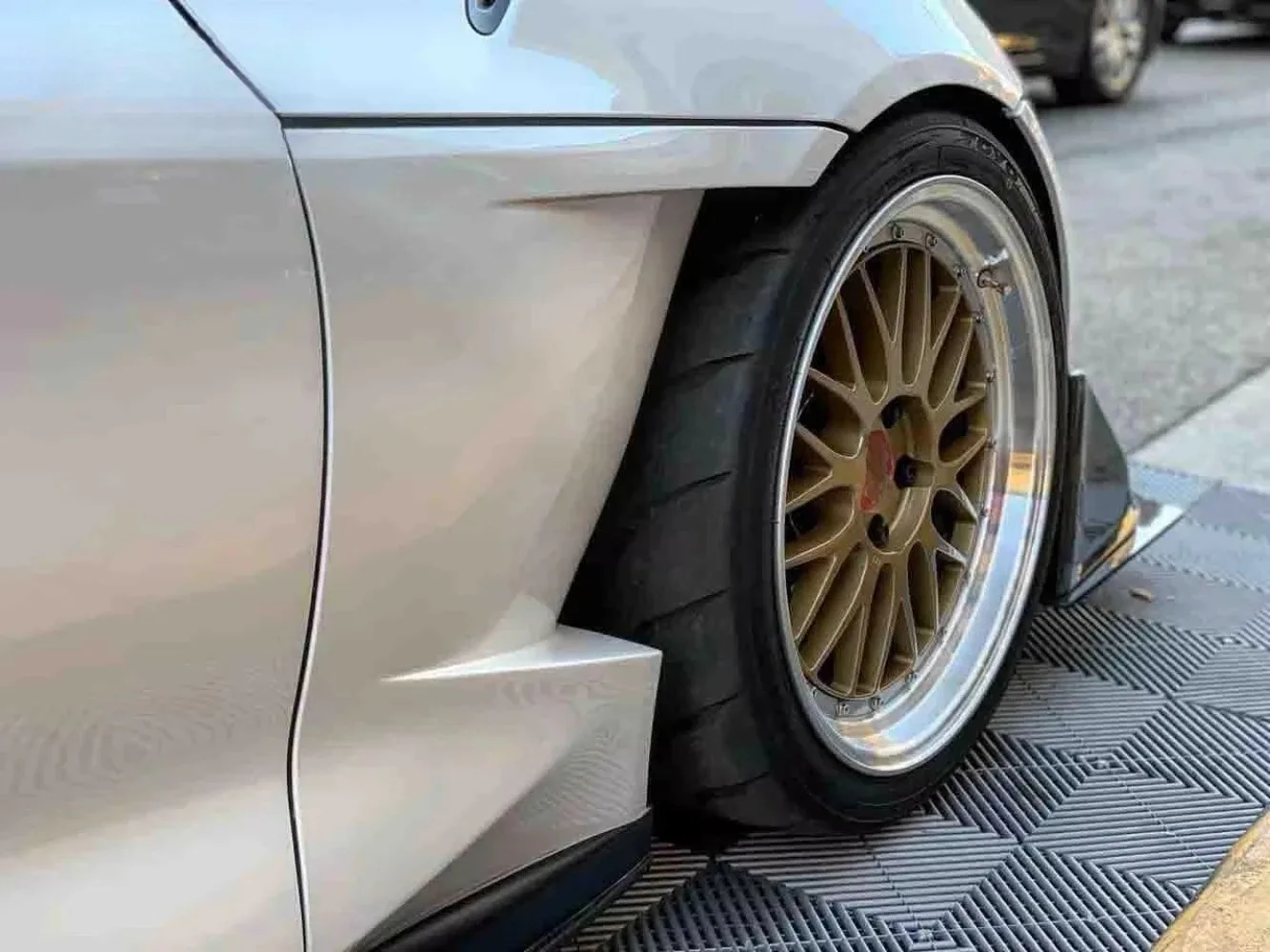 PU 카본 도매 카본 파이버 사이드 펜더 (GR Supra A90 A91 Mk5 EVS 스타일 펜더) 프론트 펜더 바디 키트