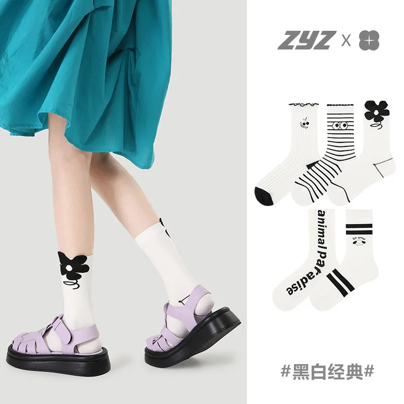 

Triangle Cat Totoro Sailor Moon 3pcs Cotton Casual Print Middle Tube Socks Set Woman Best Sell Black White