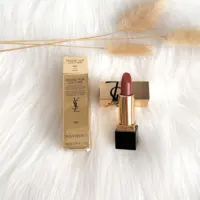 Rouge à lèvres YSL Rouge Pur Couture Satin Mini NM Nu Muse 1,3 g, hydratant, longue tenue, avec des céramides, soin nourrissant pour les lèvres 4