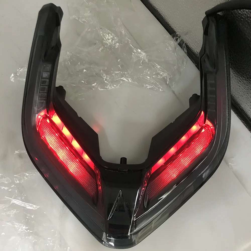 

For Ducati Streetfighter V4 Taillight for Panigale V4S V4R V2 Turn Signals LED Integrated Tail Brake Stop Light Accessories Moto