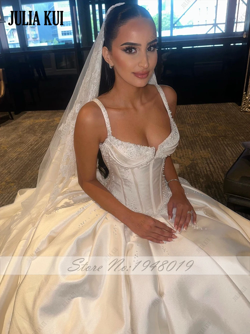 Julia Kui Vintage Beading Pearls Satin Sweetheart Ball Gown Wedding Dress With Spaghetti Straps And Backless Bridal Gowns 5