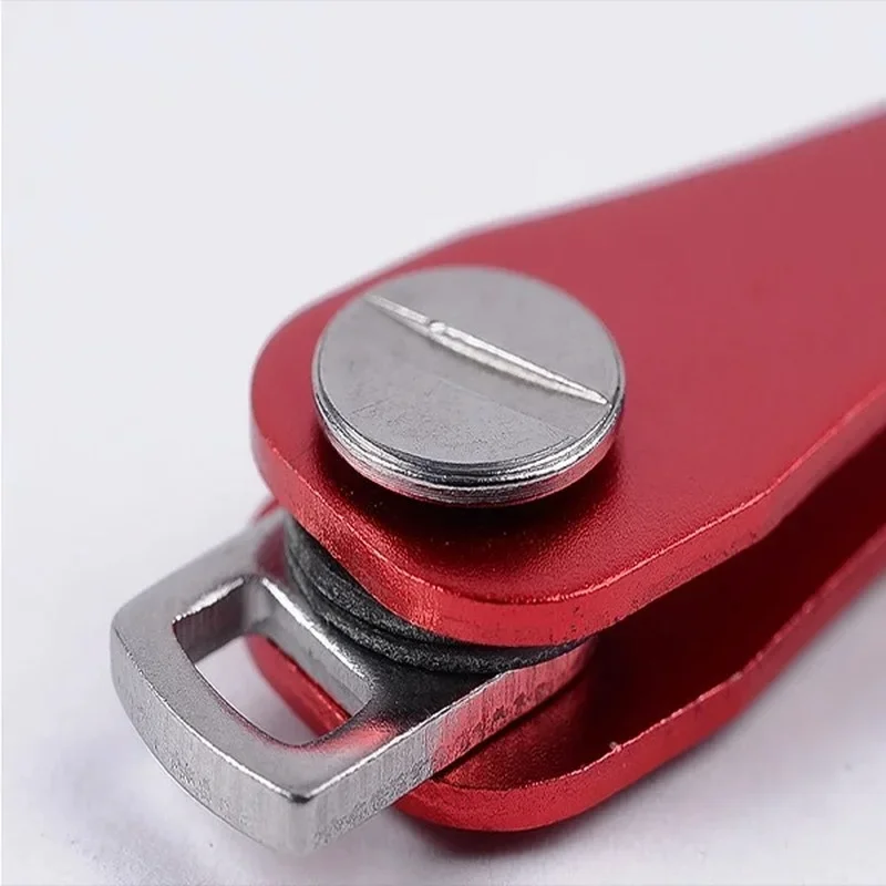 Compact Aluminum Keychain Organizer - Stylish and Functional Key Holder