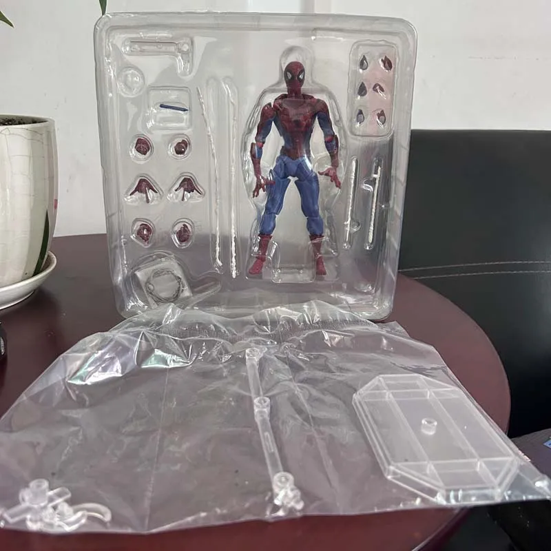 Revoltech Amazing Yamaguchi Spiderman Spider-man Peter Parker