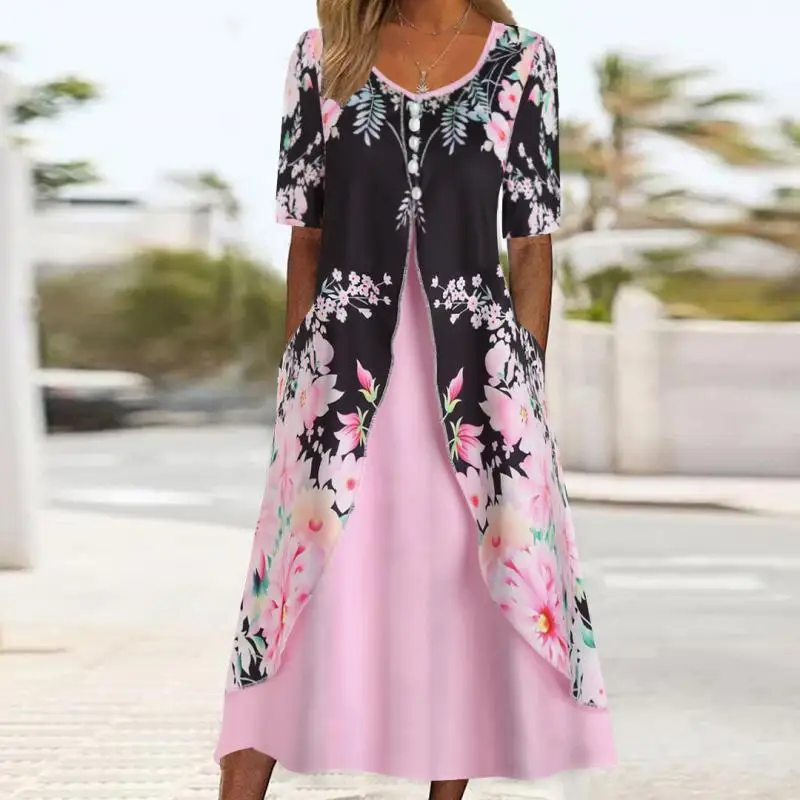 

Plus Size Women's Half Sleeve V-neck Graphic Floral Printed Midi Dress