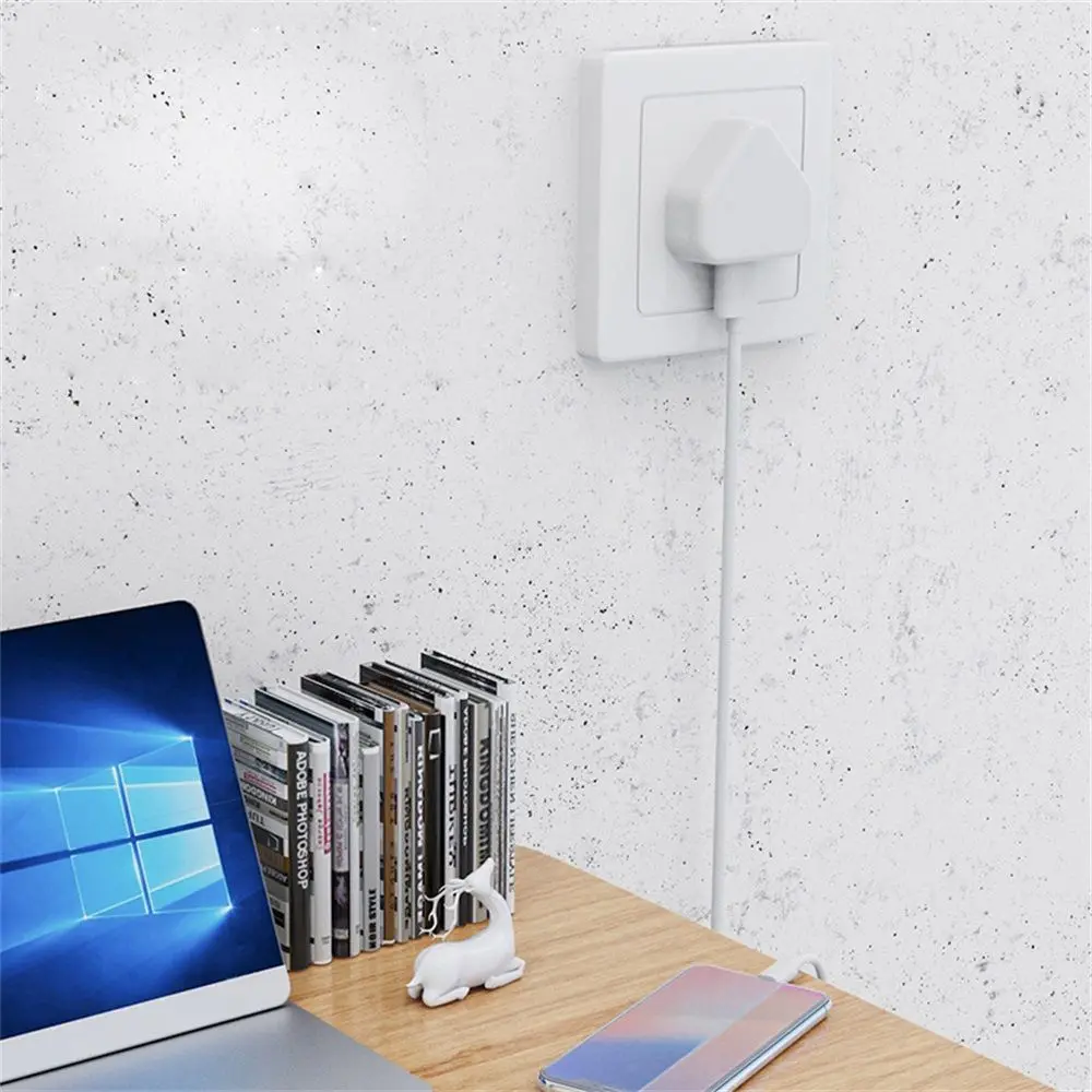Single-Port USB Wall Charger with UK Plug, 5V 1A Output