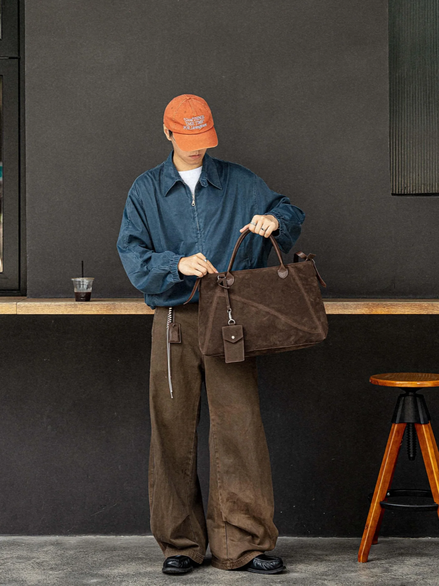 Minimalist Large Capacity Commuter Tote Bag Fashionable Retro Single Shoulder Bag Simple Design Soft PU Material Mobile Phone Po