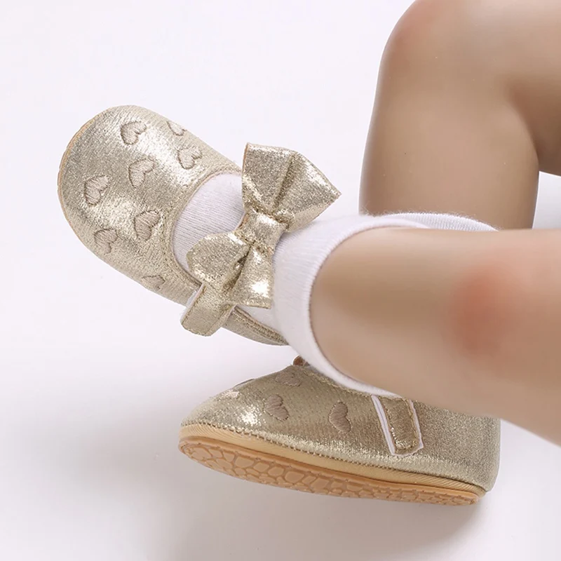 Newborn Baby Girls Shoes Gold Silver Heart Soft Sole Cute Flat Shoes First Walkers Toddler Princess Footwear Crib Shoes 0-18M 4