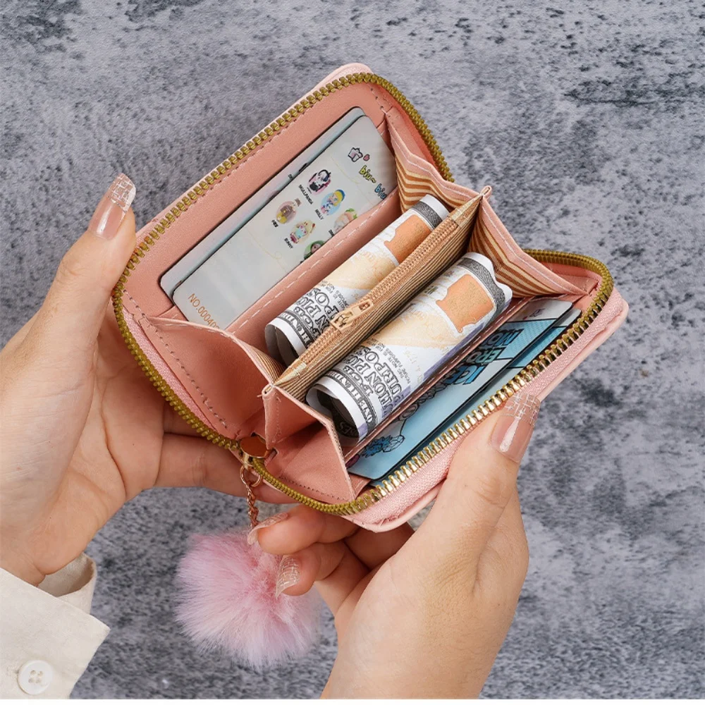 ISKYBOB Women Short Wallets Fashion Diamond Grid Fur Ball PU Leather Card Holder Female Small Coin Purses Zipper Money Bag 2