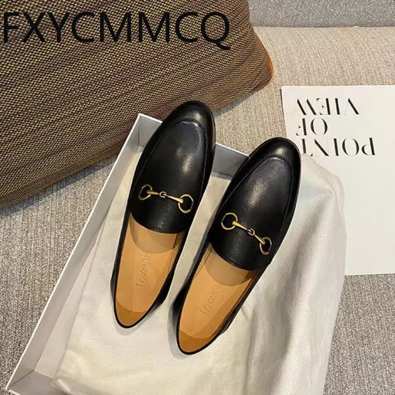 

FXYCMMCQ 2023 Spring/Summer Leather Horse Buckle Women's Loafer Small Leather Shoes Slip-on Flat Sole 2023 New Versatile P7
