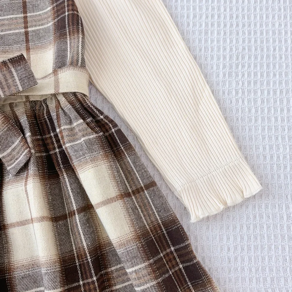 Bear Leader Modische Patchwork-Kleider für Mädchen im Fake-Two-Look, Herbst 2026, Khaki, Kinderkleider für Mädchen, Kariertes Langarmkleid + Hut – Detail 11