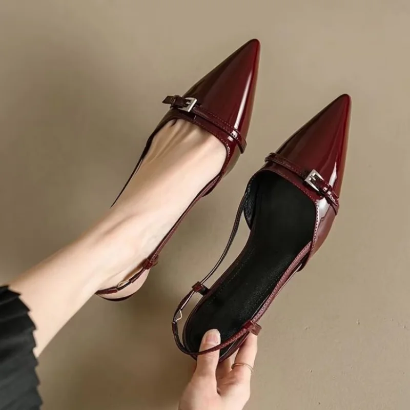 French Elegant Pointed Toe Patent Leather Closed-Toe Slingback Heels 2025 Vintage Fairy Core Kitten Heel Sandals Women
