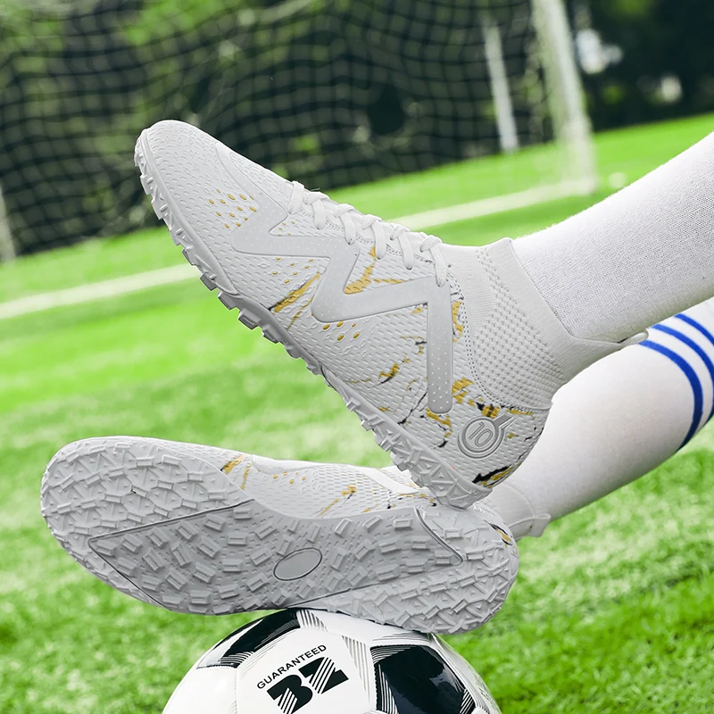 Men's Soccer Shoes football shoes Large Size Ultralight Non-Slip AG/TF Soccer Cleats Ankle Boots Unisex