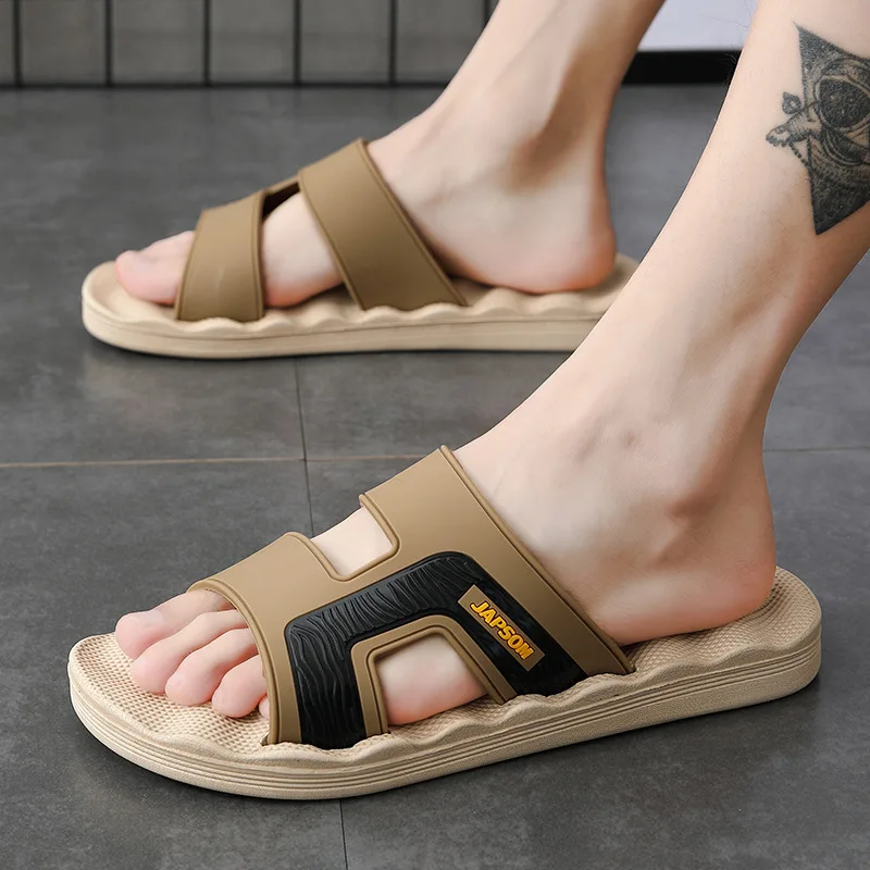 

2023 Summer Men's Fashion Trendy Outdoor Slippers Non-Slip Massage Large Size Bathroom Slippers Men's Household Flip Flops Men