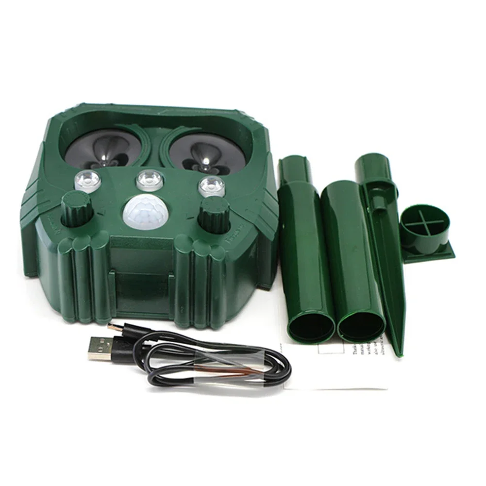 Ultrasonic Cat Dog Repellant Waterproof Solar Powered Animal Deterrent LED Light Alarm for Orchard/Greenhouse/Vegetable Garden