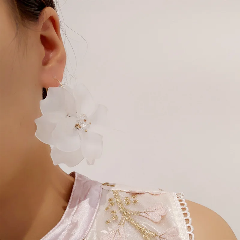 Dangle Earrings Drop Earrings Flower Earrings Acrylic Earrings Crystal Earrings Minar Exaggerated White Acrylic Flower Earrings Clear Crystal Floral Petal Large Drop Earrings for Women Statement Jewelry Gifts