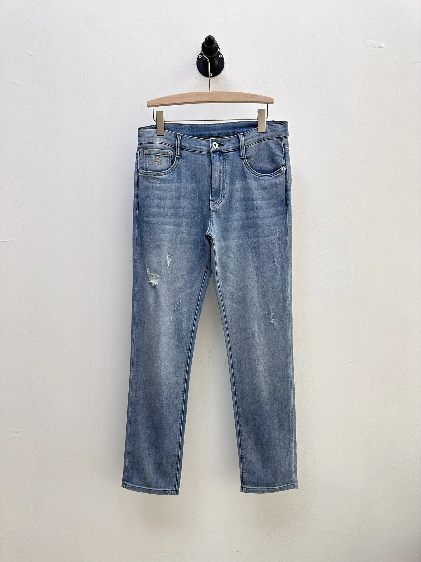 

BILLIONAIRE SIJITONGDA men's spring/summer jeans have a beautiful, refreshing, and comfortable color, with excellent upper body