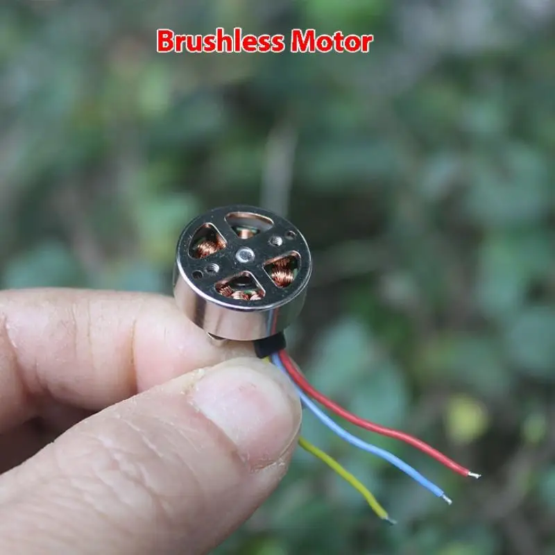 Moteur sans balais 1503 2500KV pour drone FPV, avec câbles et connecteur, prêt à être installé.