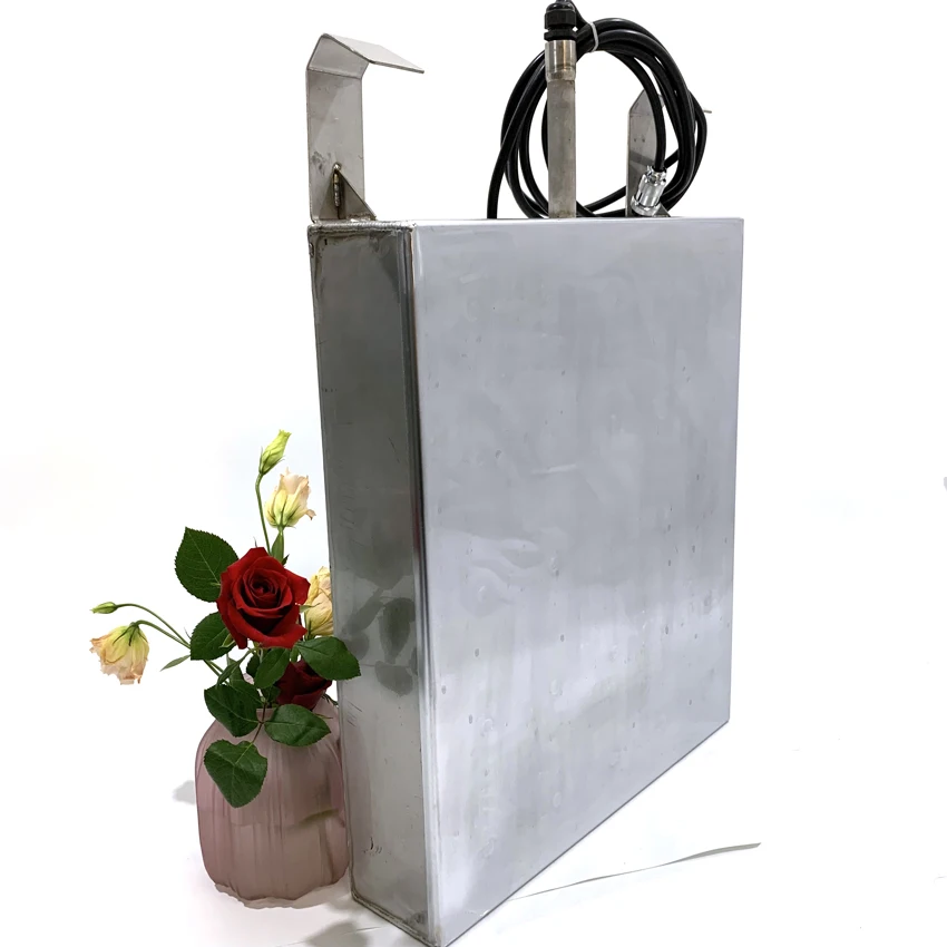 

Side Tpyes Various Frequency Customized Industrial Submersible Ultrasonic Transducers Pack For Cylinder Block Cleaning