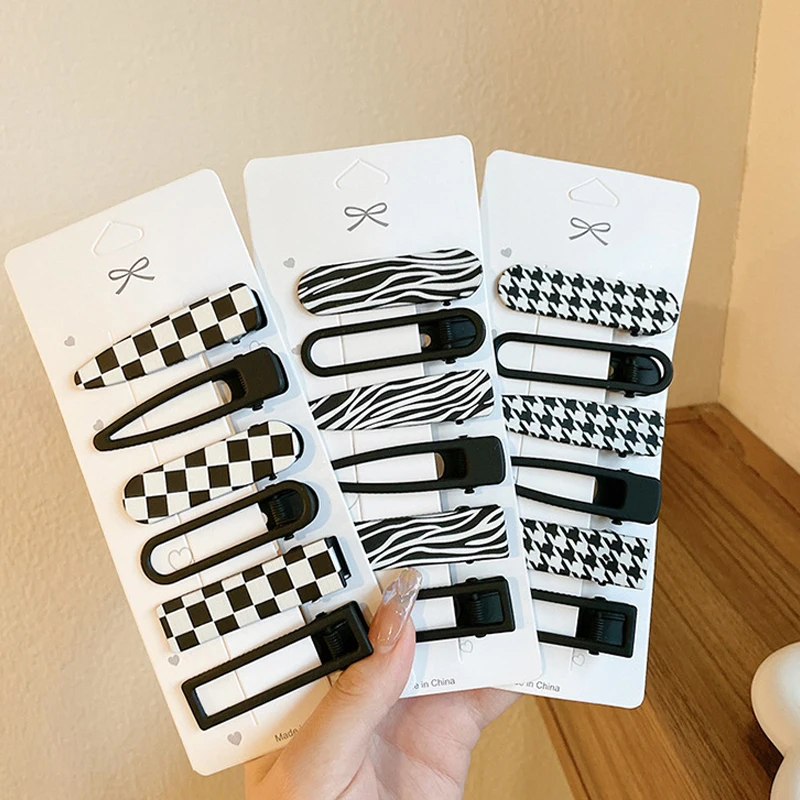 

2PCS/LOT Fashion Hair Clip Black and White Checkerboard Girl Retro Bangs Broken Hair Duck Mouth Clip Hair Accessories For Women