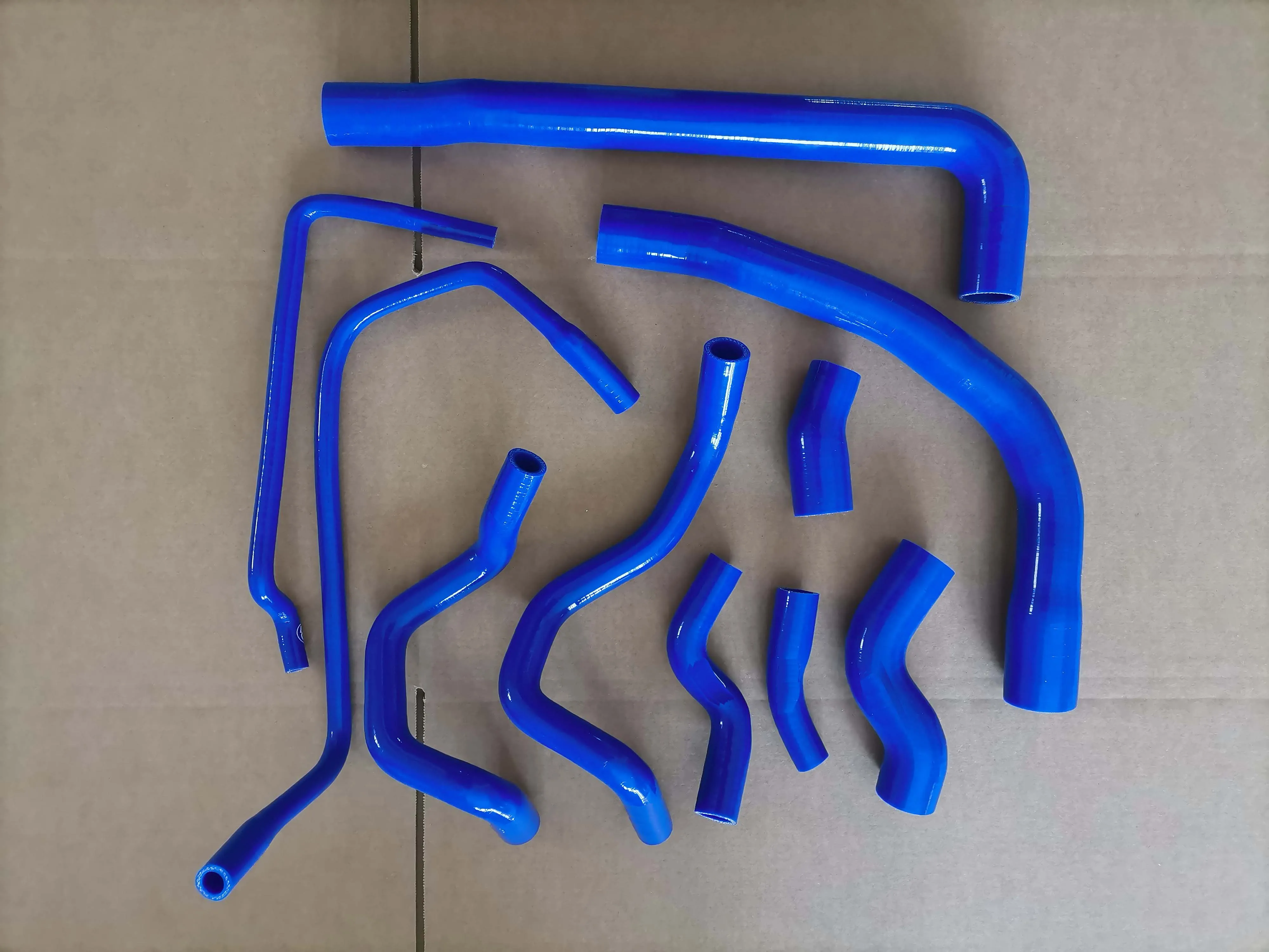 

Силиконовый шланг радиатора охлаждающей жидкости для BMW Mini R50 Cooper One 1.4i 1.6i / Cabrio R52 (подходит для японской или горячей климатической версии с переменным током)