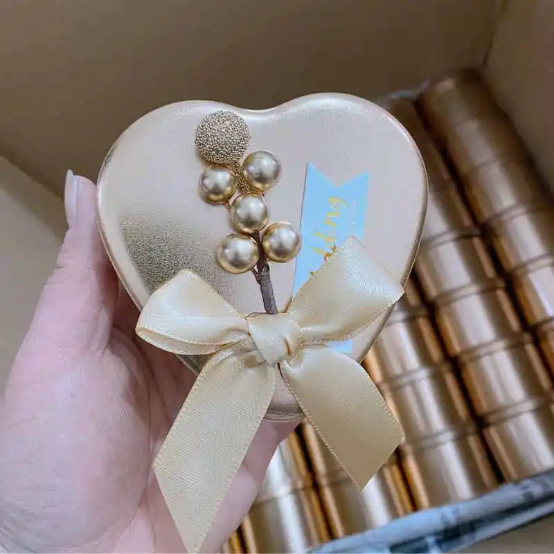 

10pcs European Style Heart-shaped Candy Box Creative Personalized Golden Wedding Gift Packaging Box