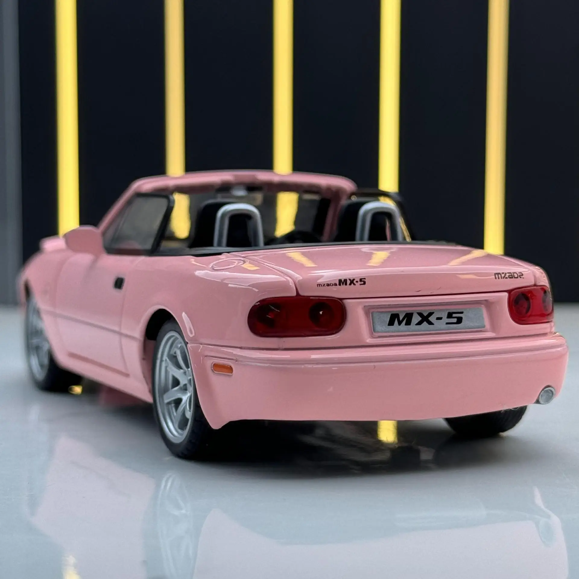 1/32スケール MX5 合金モデル 高シミュレーション 舌付き