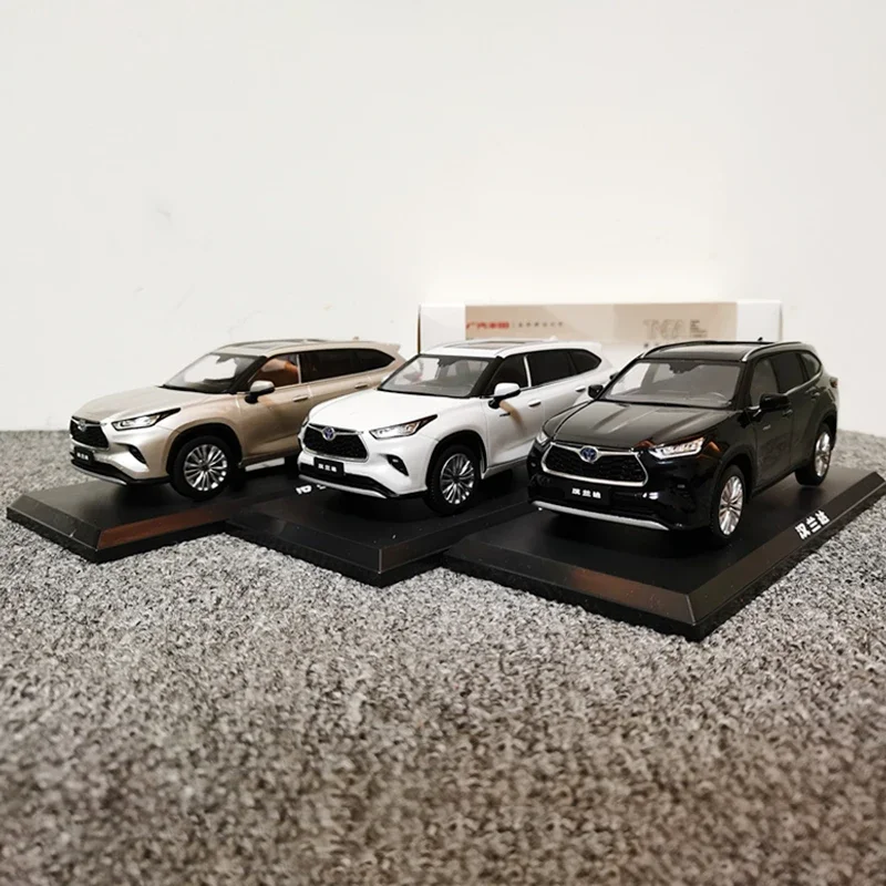 

1:30 Scale Original Car Model 4th Generation Alloy Simulation Vehicle Model Diecast Toy