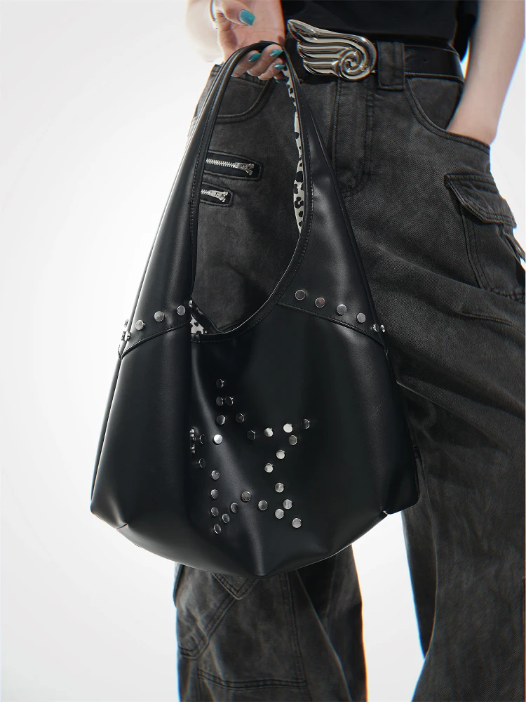Brand Retro Motorcycle Bag 2025 New Wax Leather Cool Croissant Bag Rivet Design Shoulder Crossbody Dumpling Armpit Bags
