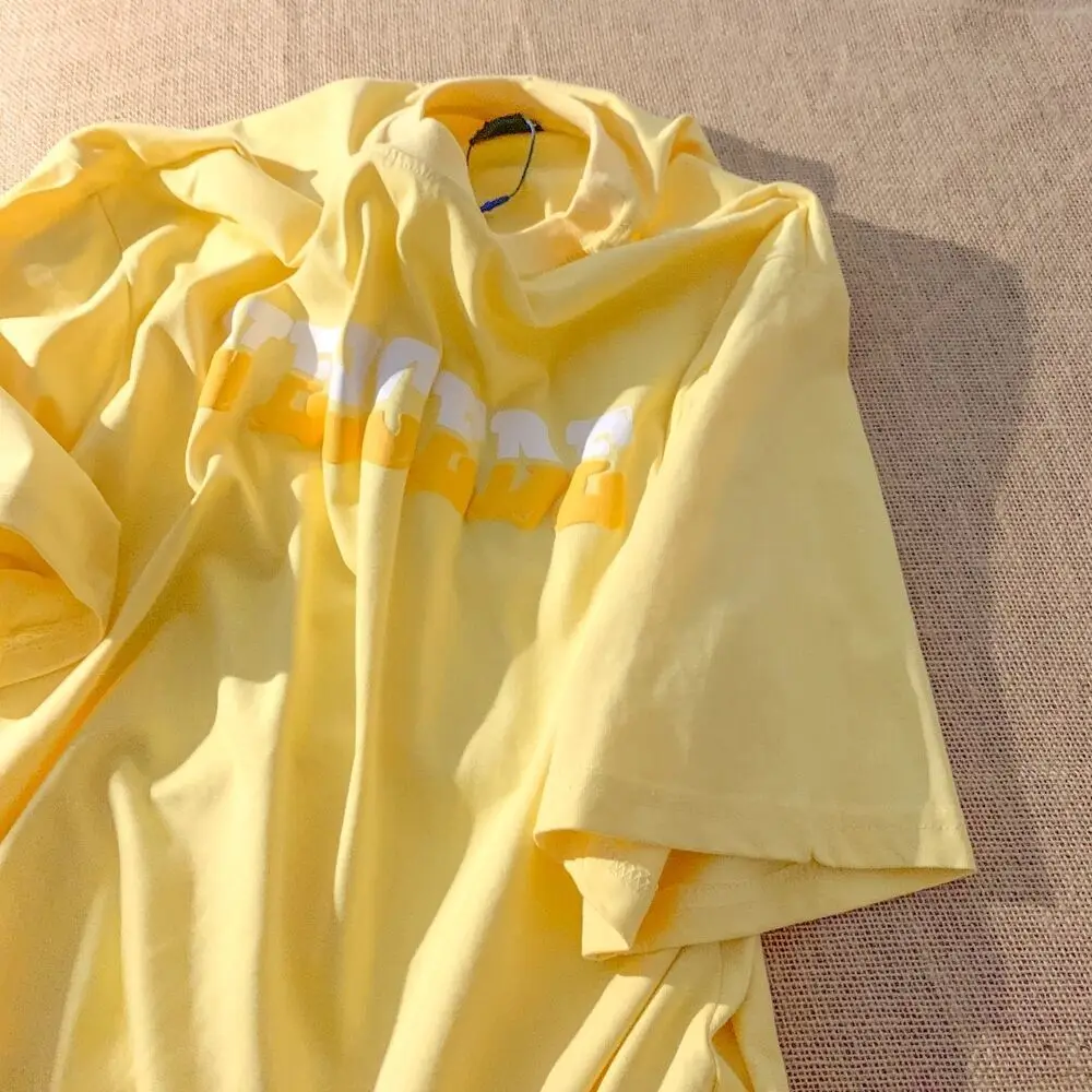 Рисунок 5 - Футболка оверсайз с коротким рукавом и надписью