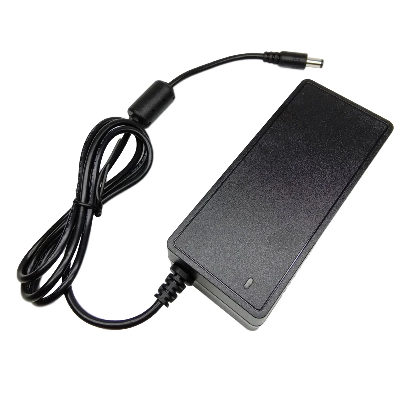 adaptador de alimentacao universal 20 v 3a 03