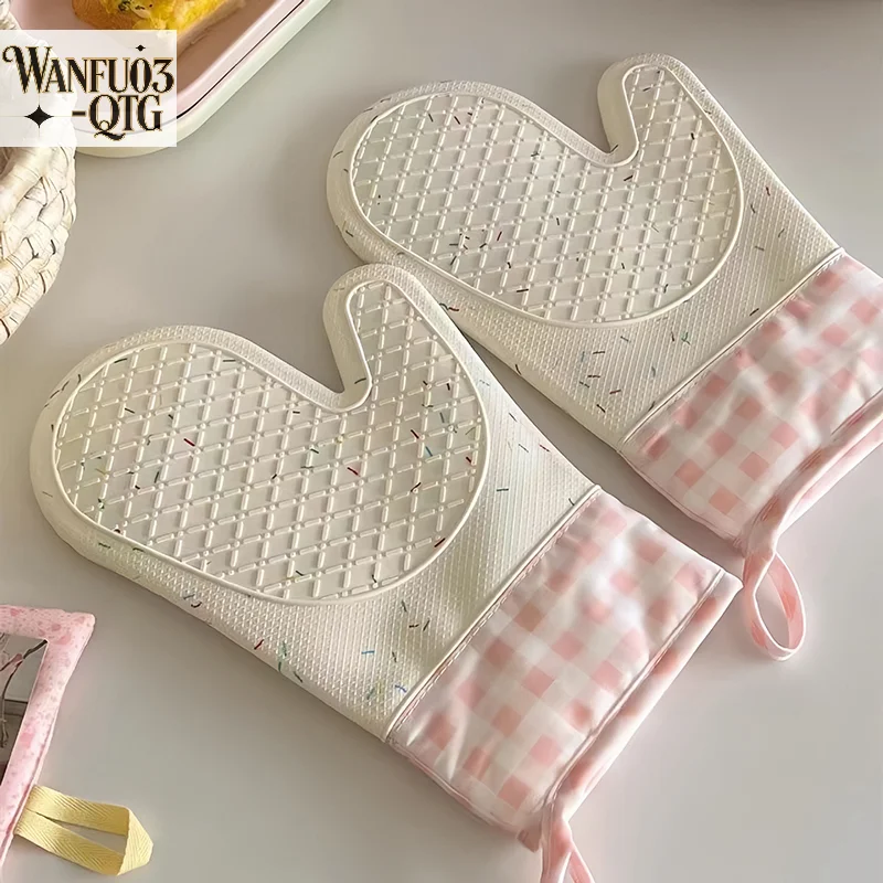 Cute Silicone Heat-Resistant Oven Mitt – Insulated Baking Glove