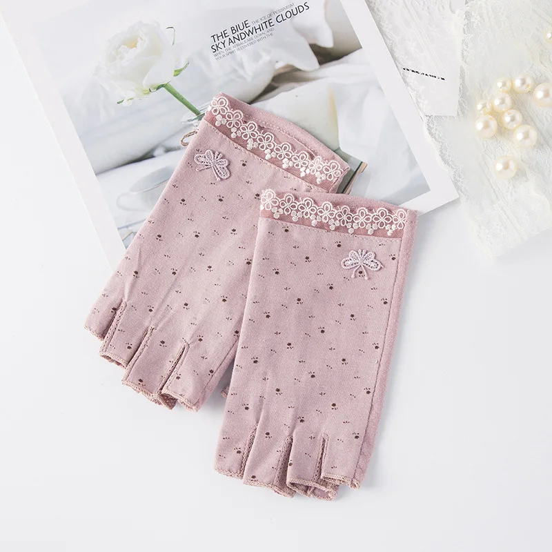 1 Pair of Sunscreen Thin Armor Gloves Cotton Lace Butterfly Protective Gloves Half Finger Multifunctional Outdoor Cycling