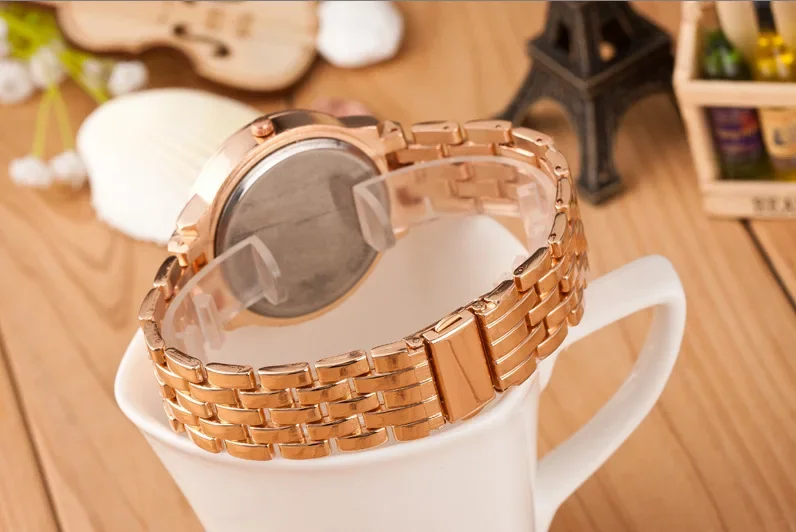 Luxury Geneva Brand Women Gold Stainless Steel Quartz Watch Military Crystal Casual Wrist Watches Rhinestone Relogio Feminino 3
