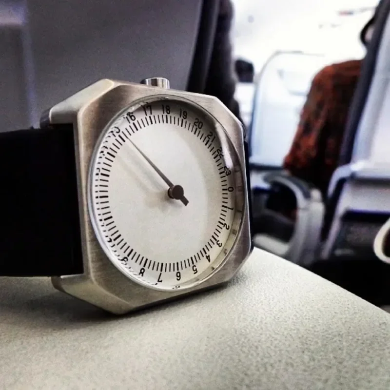 2025 Swiss Men's Fashion Square 100M Diving Quartz Watch 24 Hours Single Needle Leather Strap Men's Watch Reloj Hombre 2