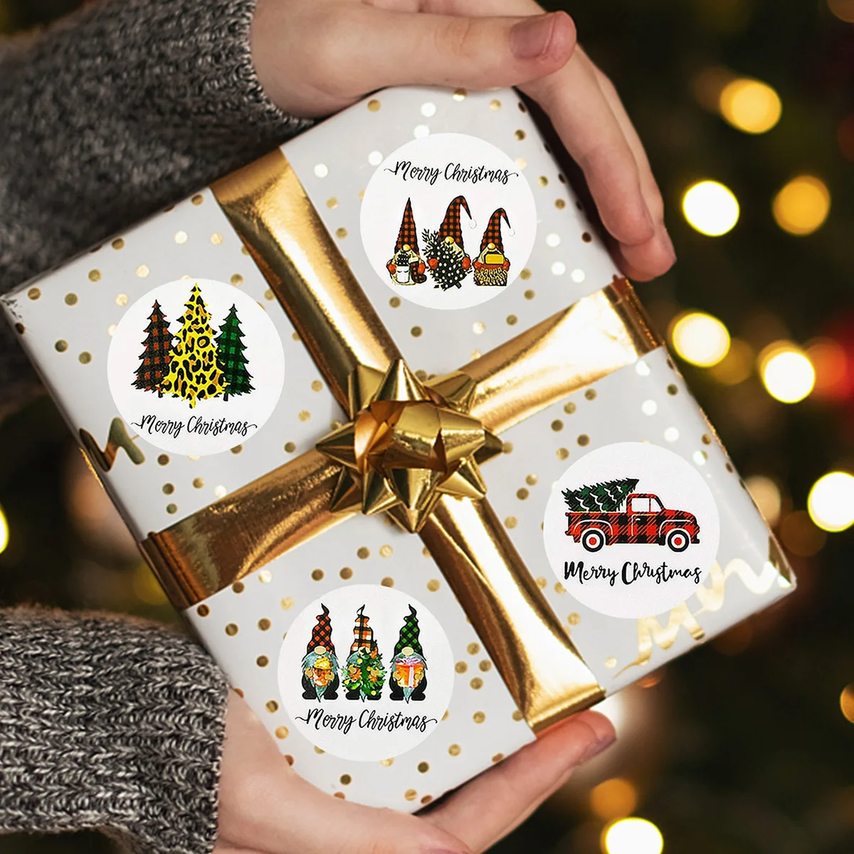Decorative stickers decorative labels stickers stationery stickers self adhesive stickers adhesive stickers paper stickers cartoon stickers magic stickers anime stickers holiday party decorations diy scrapbooking accessories 500Pcs Merry Christmas Stickers For DIY Gifts Baking Package Envelope Stationery Decor