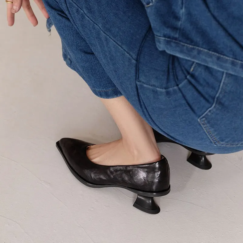 Krazing Pot 양모 지적 발가락 이상한 스타일 발 뒤꿈치 스트리트웨어 여름 슬립 뷰티 레이디 Pleated 여성 여름 얕은 펌프
