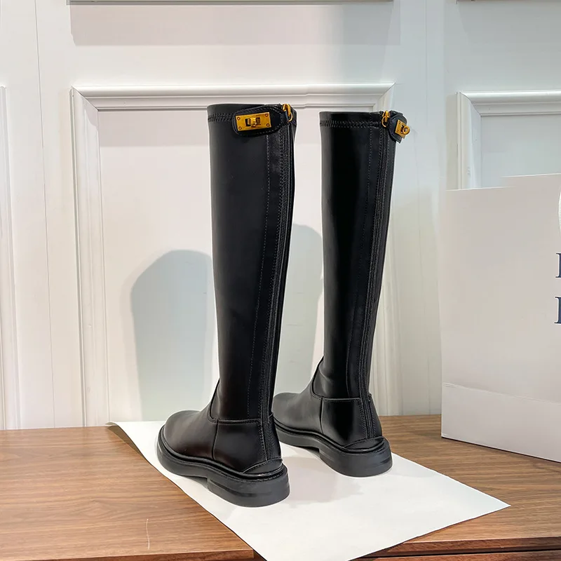

Женские высокие сапоги, рыцарские сапоги с золотым замком, осень и зима 2021, новый стиль, но сапоги до колена, тонкие эластичные сапоги на толстой подошве для женщин
