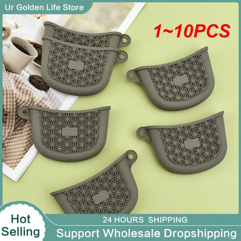 1-10PCS Insulating Hand Clip Cleaning Silicone Kitchen Food Grade Gloves Pot Handle