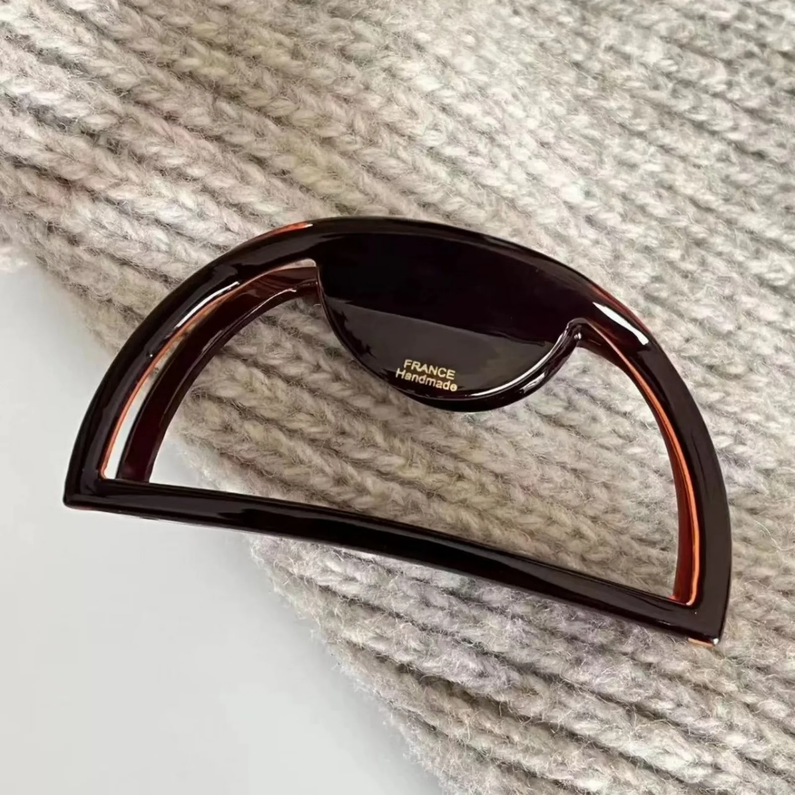 1pc European and American hair accessories hollow acetic acid grip large meatball hair claw