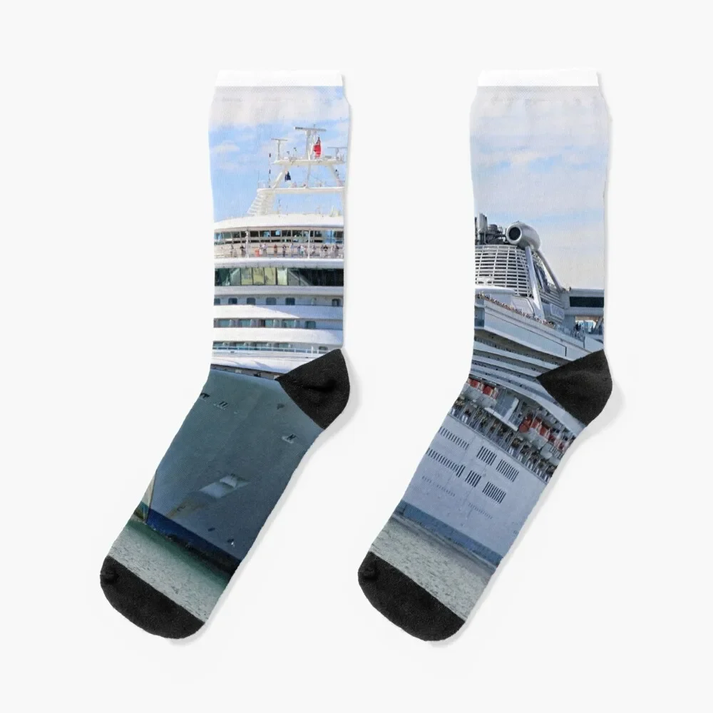 

Cruise ship 13 Socks luxury professional running Women Socks Men's